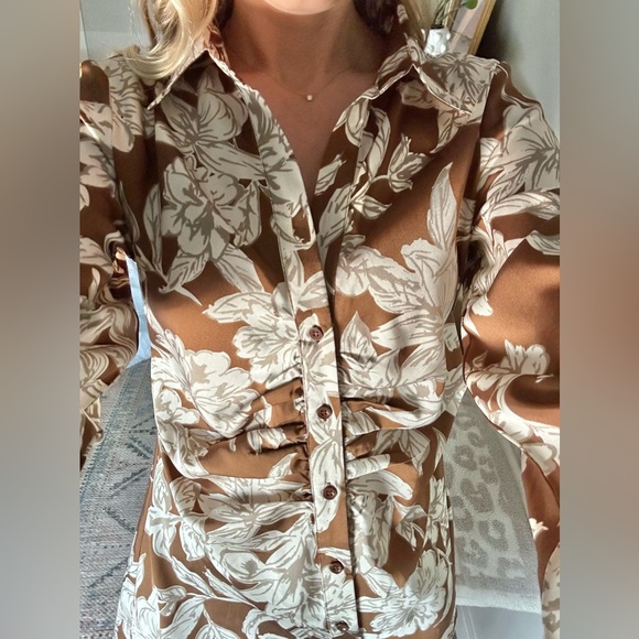 En Saison Dress - Picture 2 of 8